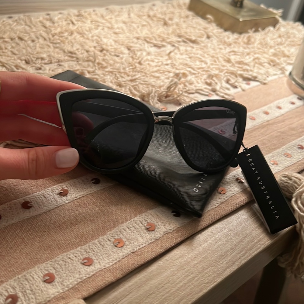 NWT Quay Sunglasses